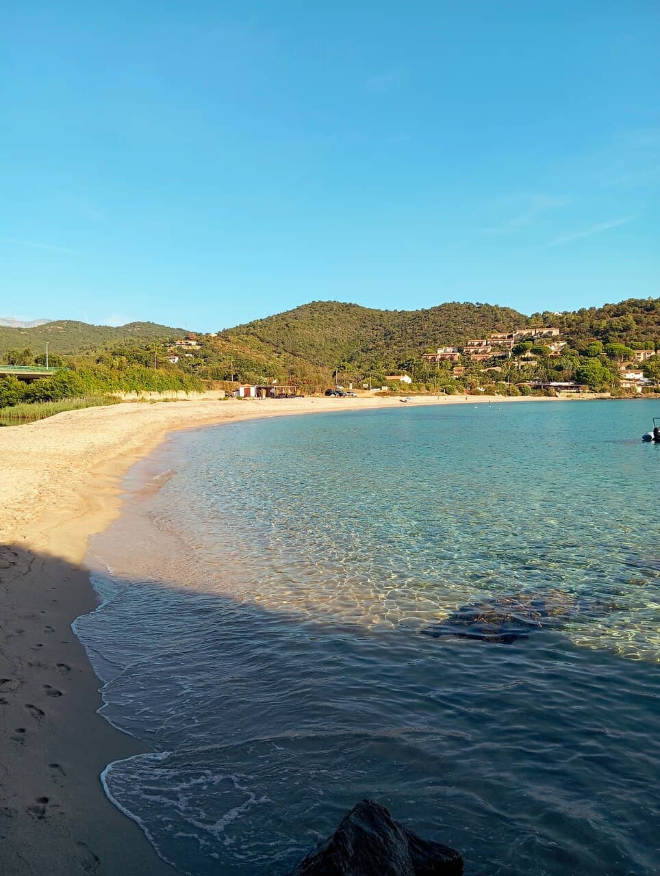 Spacious Sandy Shores