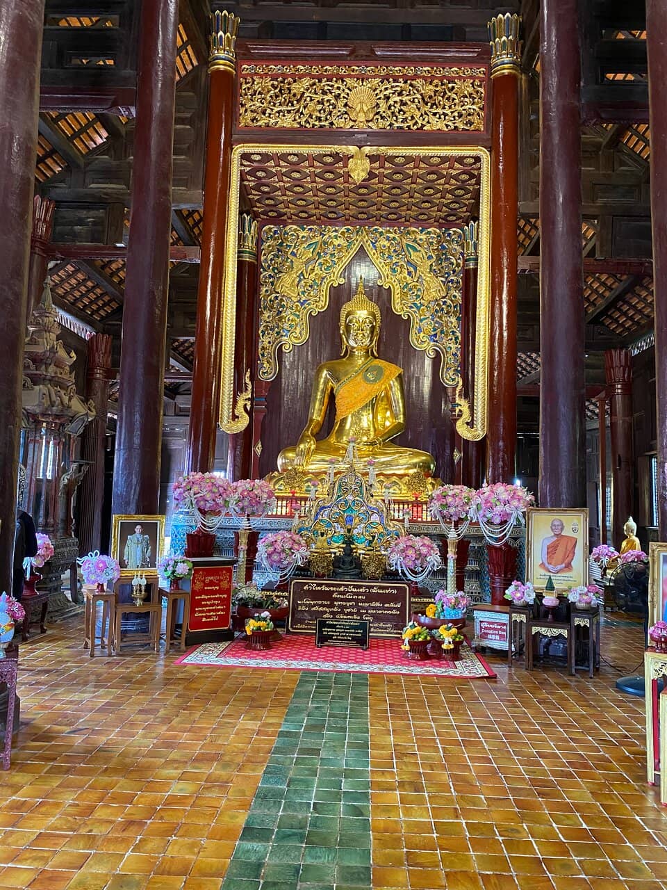 The Temple's Peaceful Courtyard