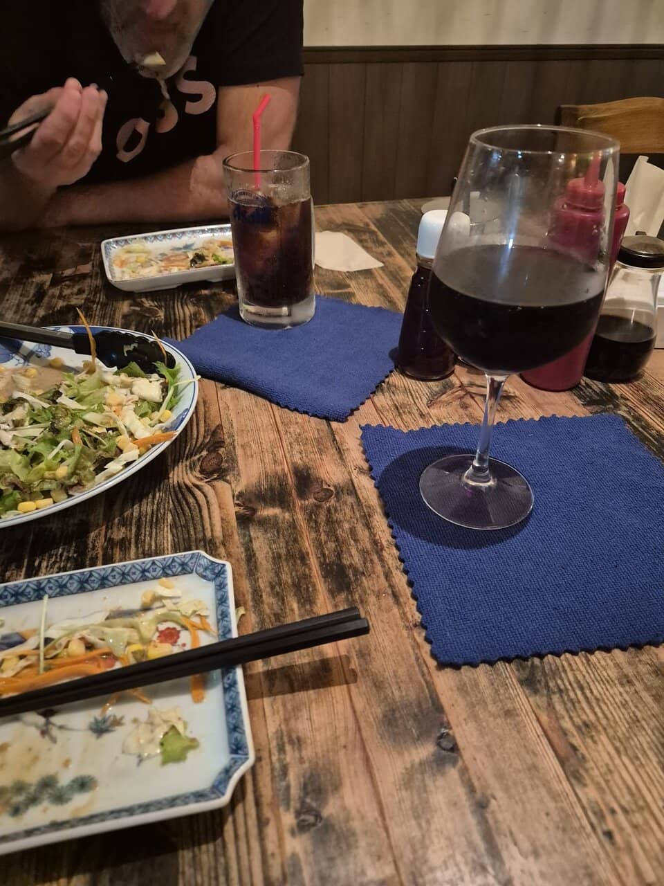 Cozy, Communal Atmosphere