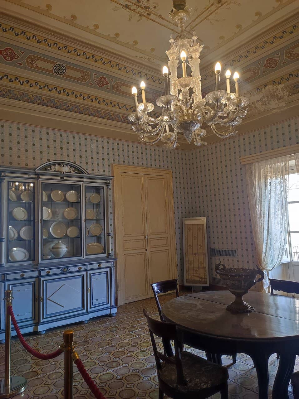 Ornate Interior Decor