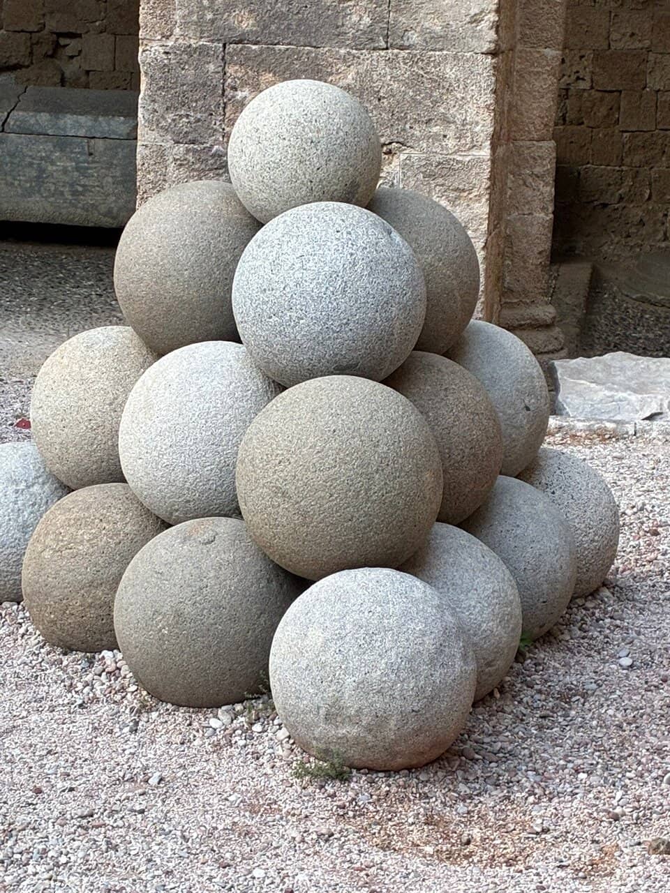 Knights' Hospital Architecture