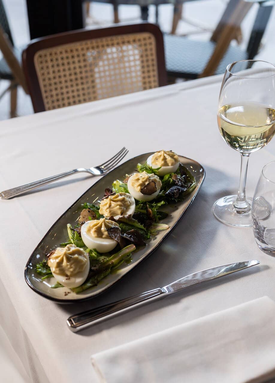 Oeufs mimosa à la truffe d’été