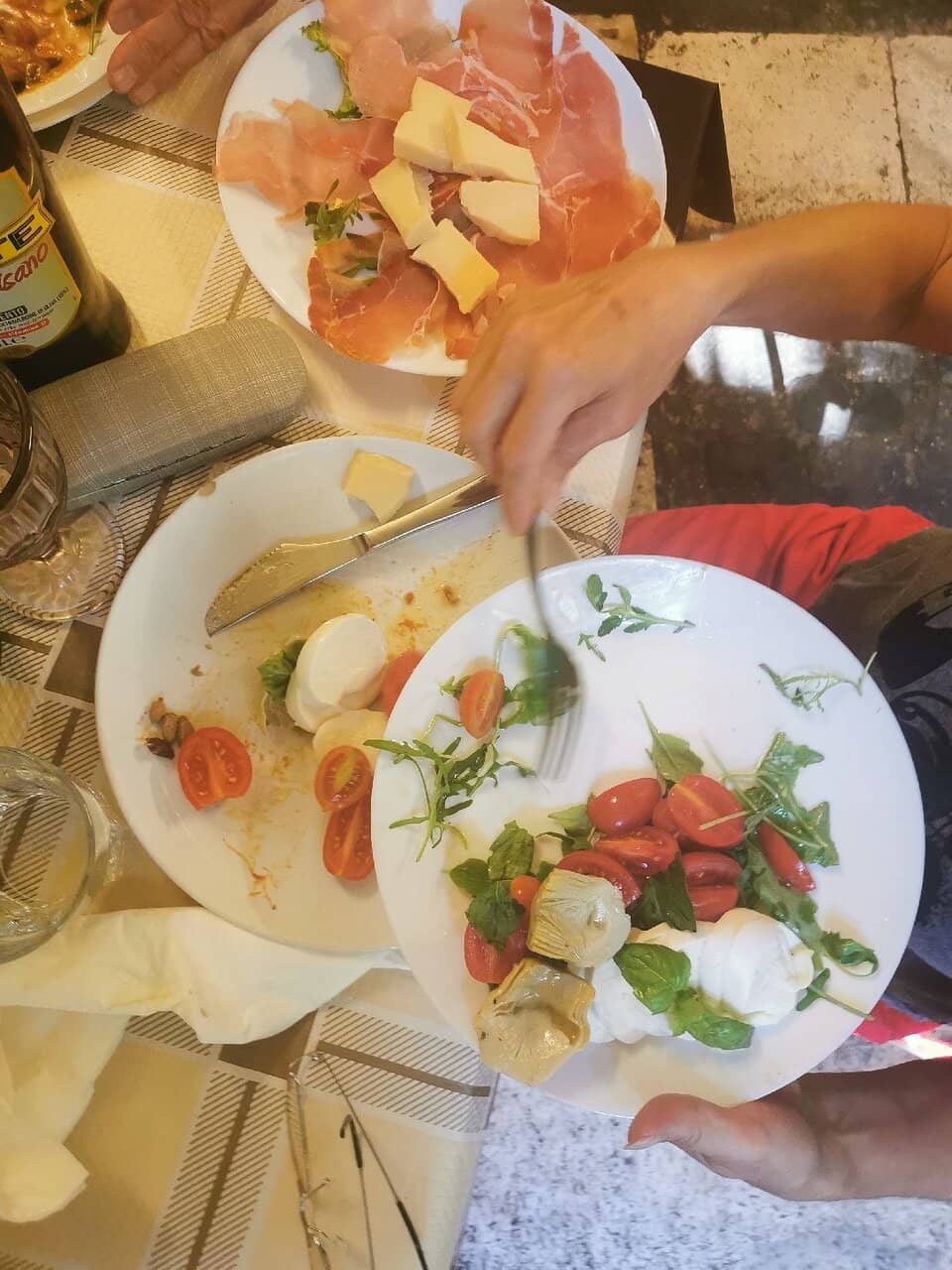 Vibrant Starland Yard Atmosphere