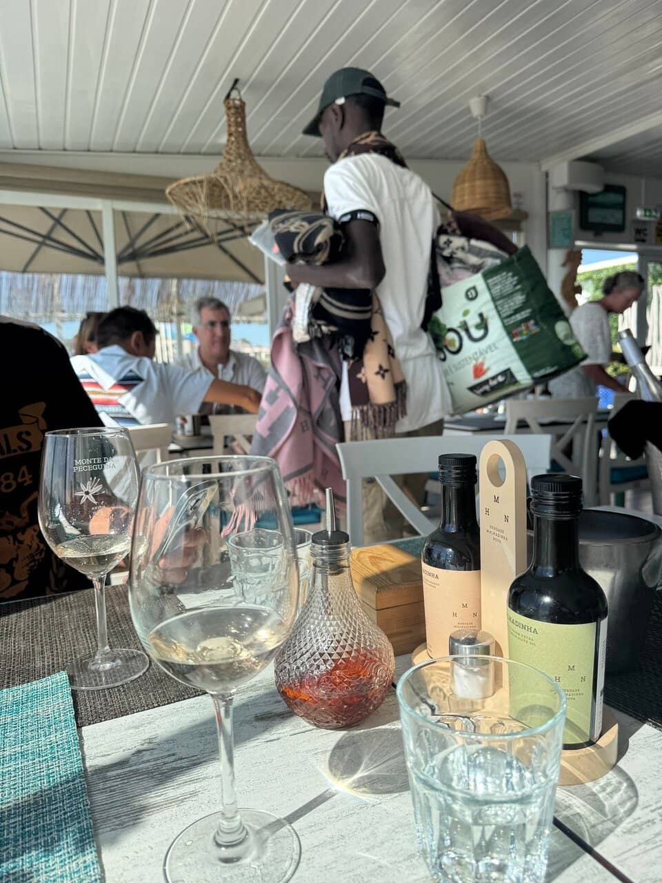 Vibrant Live Music Atmosphere