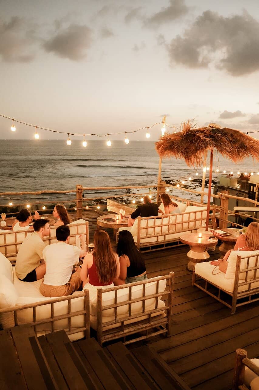 Chic Rooftop Ambiance