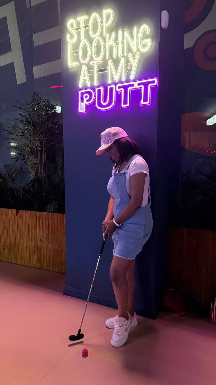 Gourmet Burgers & Cocktails