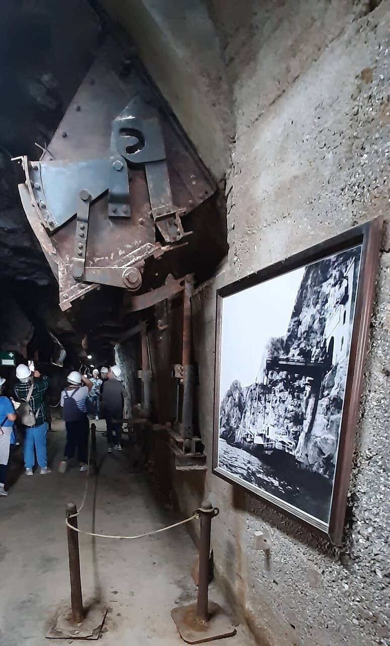 Scale Models & Technical Drawings