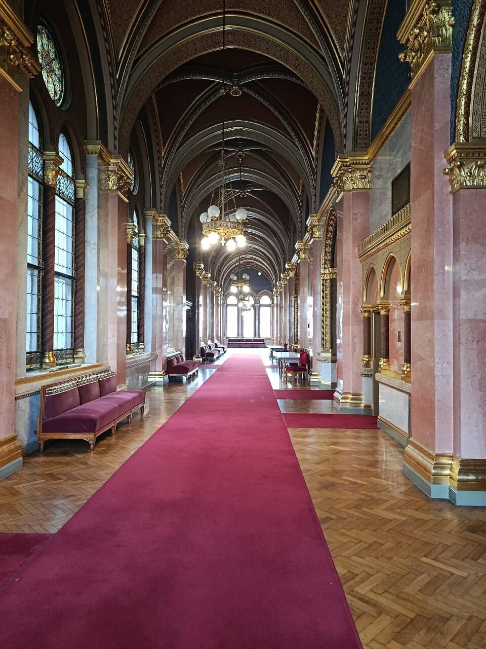 Symbol of Decentralization