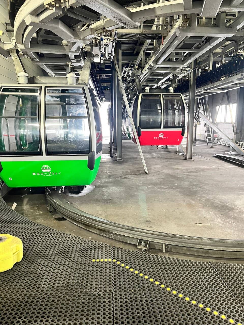 Panoramic Mountain Views