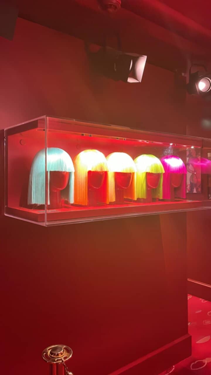 Champagne & Macaron Package