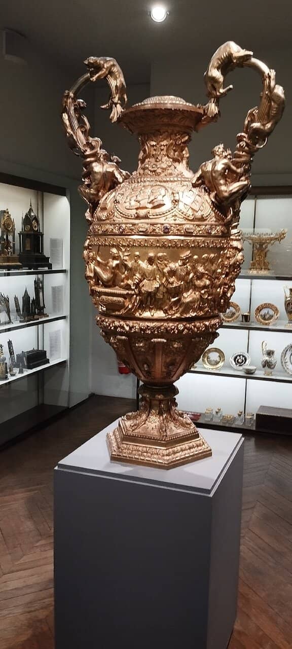 Celeste Boursier-Mougenot's Clinamen