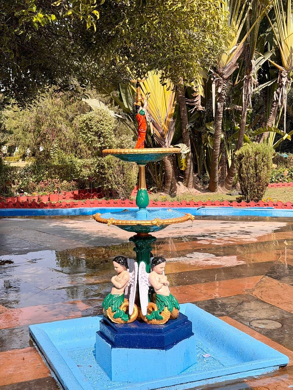 Lush Greenery and Royal Retreat