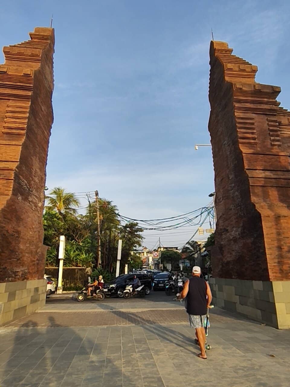 Beachfront Strolls & Warungs