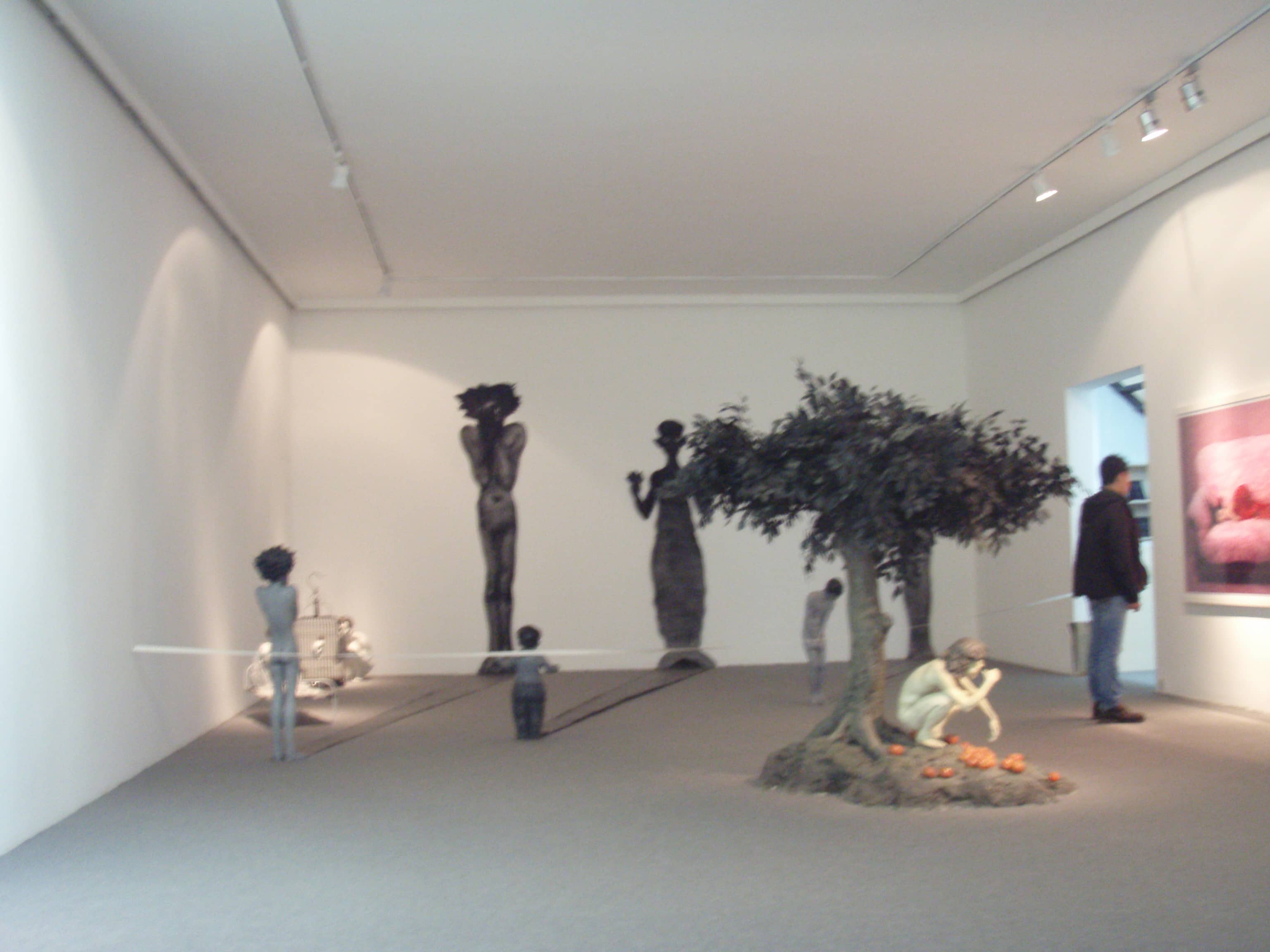 Unique Shops & Cafes