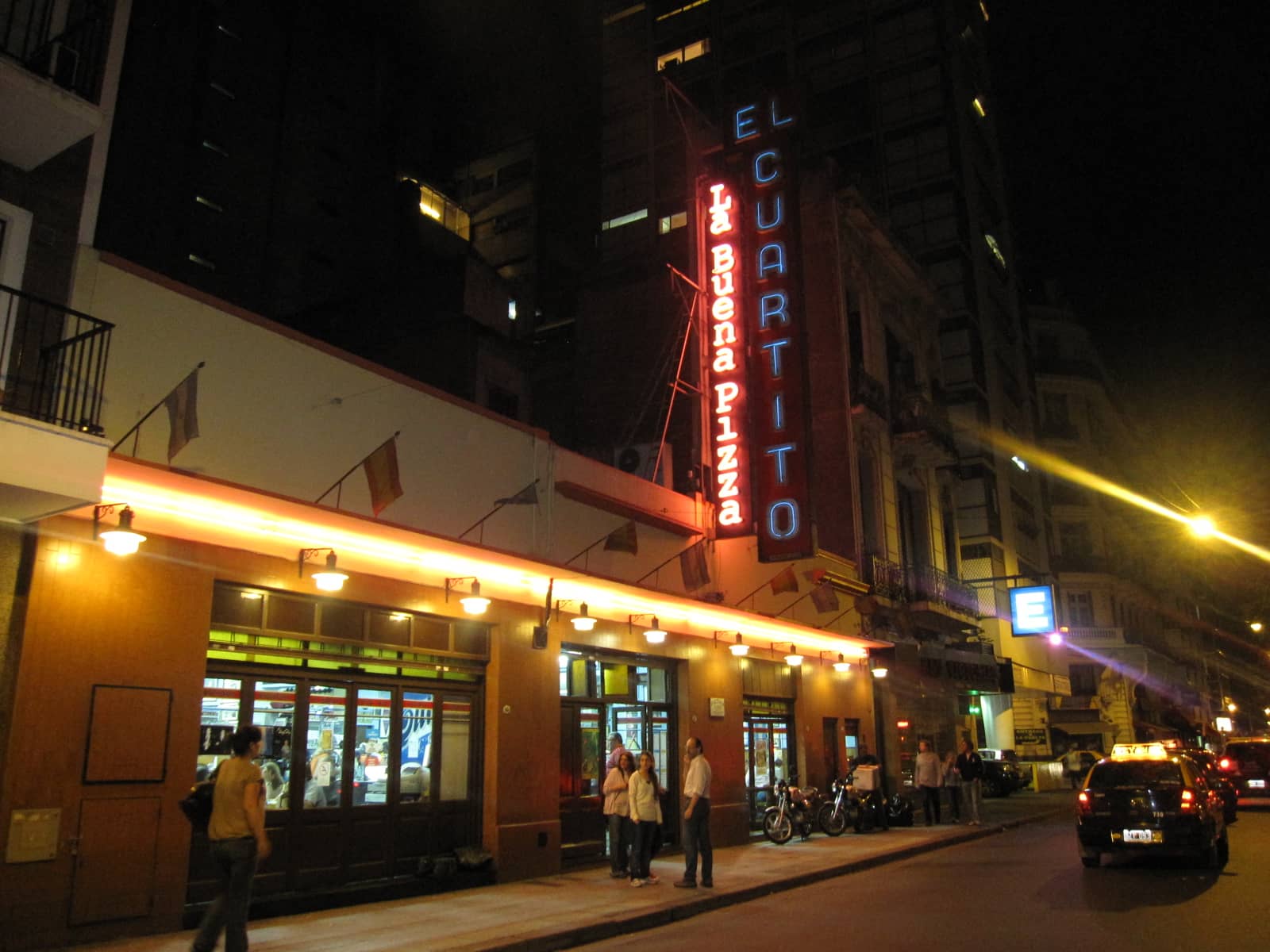 Iconic Pizza by the Slice