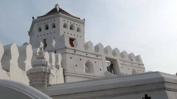 Phra Sumen Fort