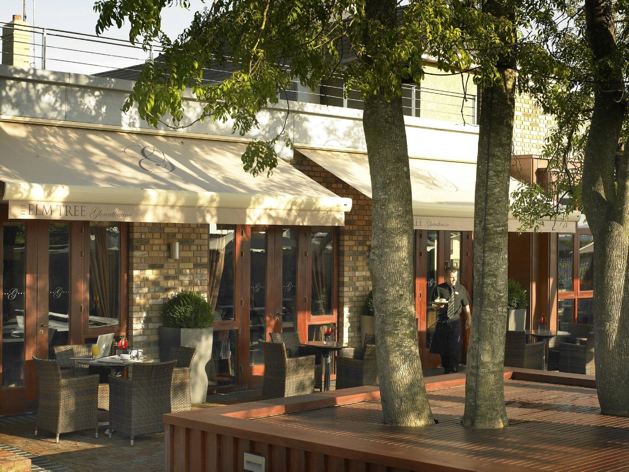 Cozy English Pub Atmosphere