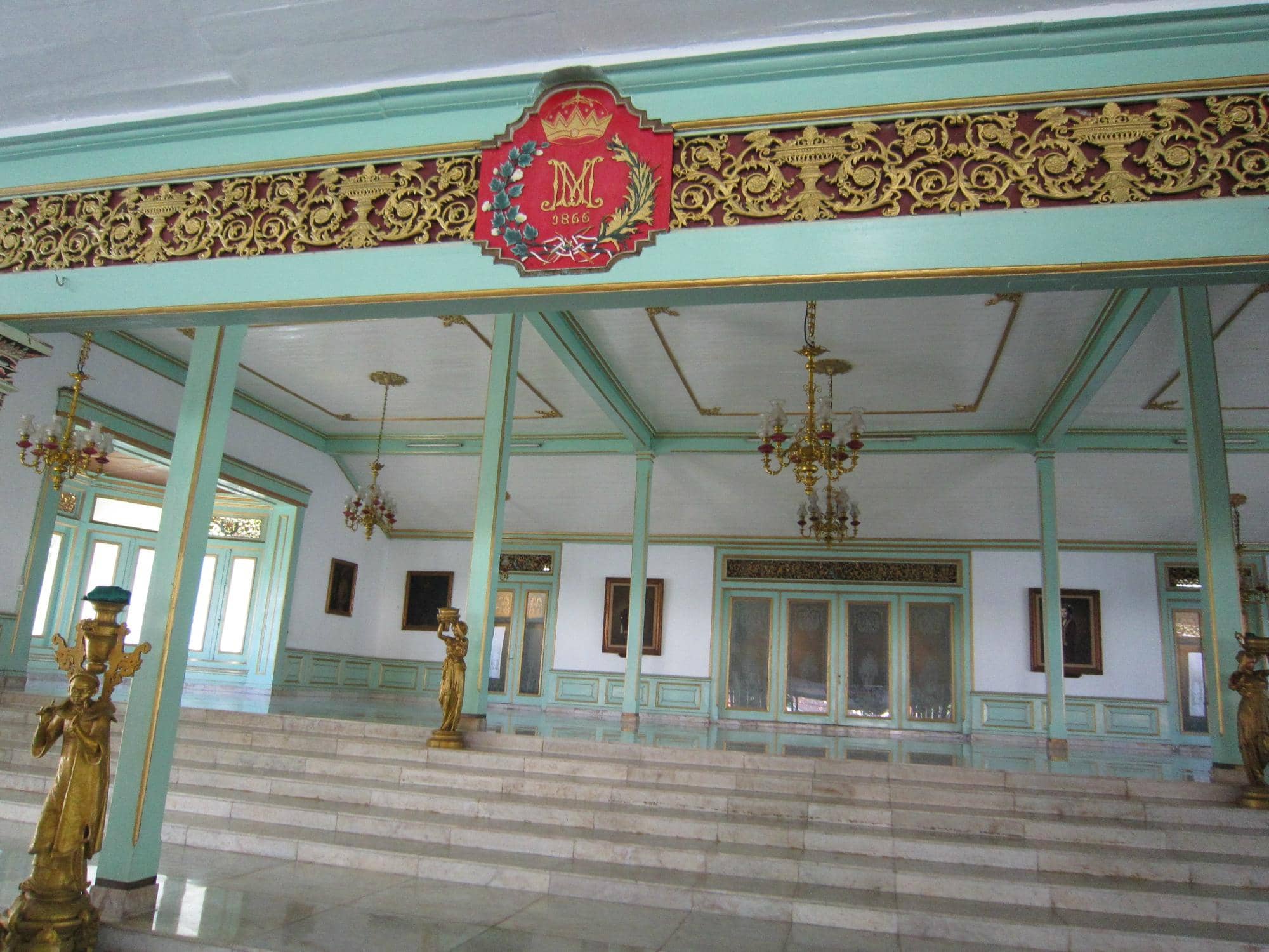 Royal Family Exhibits