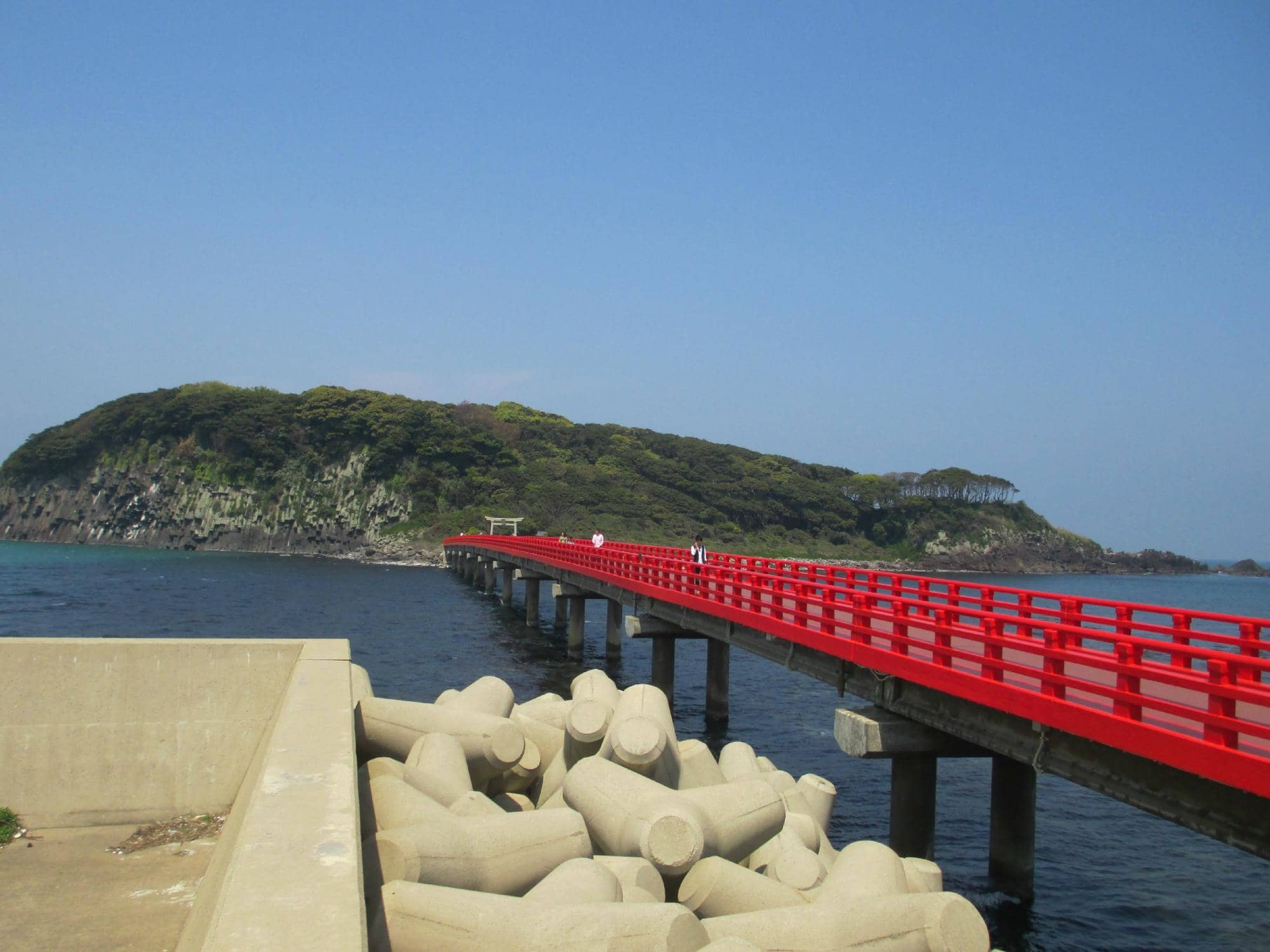 Columnar Jointed Rocks