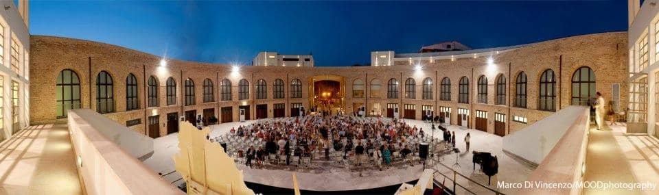 Proximity to Pineta Dannunziana