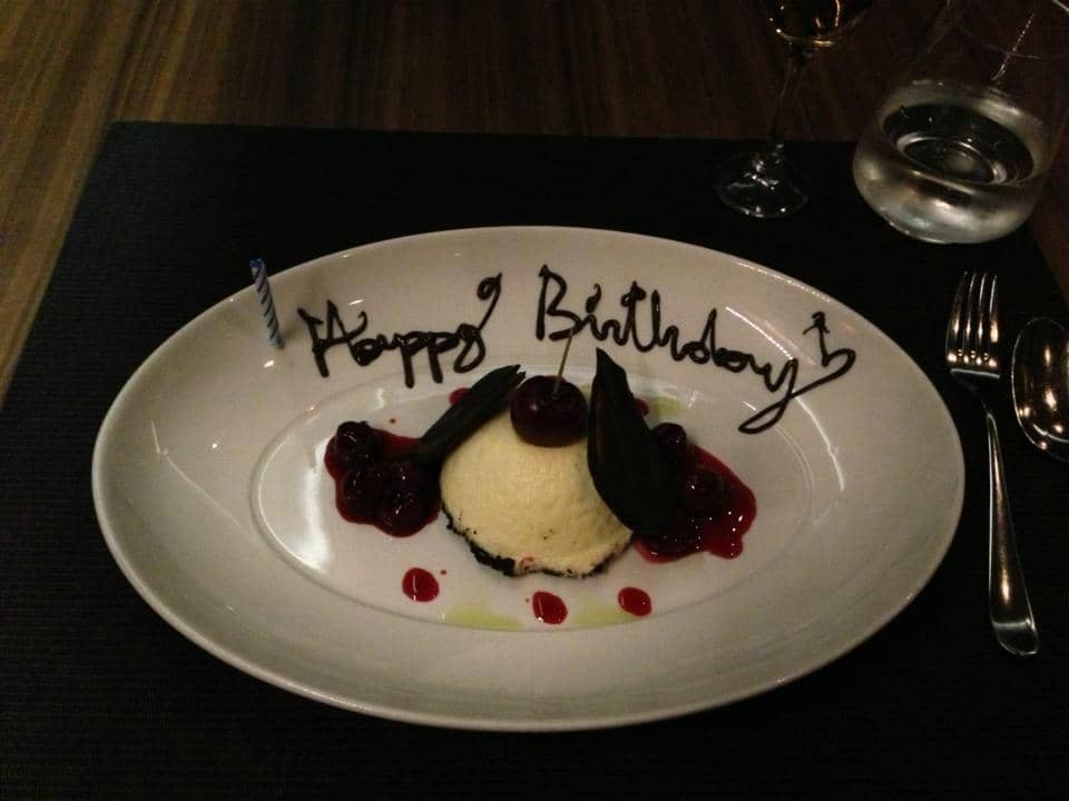 Elegant Piano Bar Ambiance