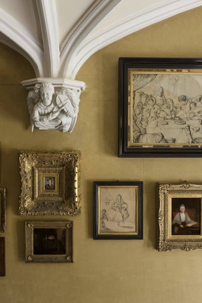 Landscaped Gardens and Riverside Walks