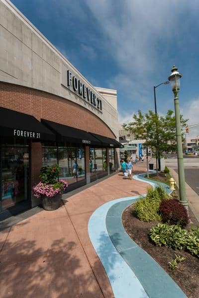 Local Boutiques & Eateries