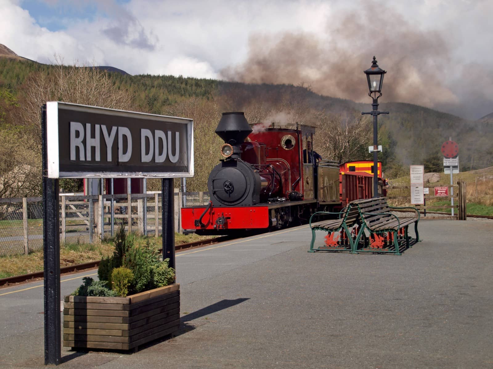 Scenic Eryri (Snowdonia) Views