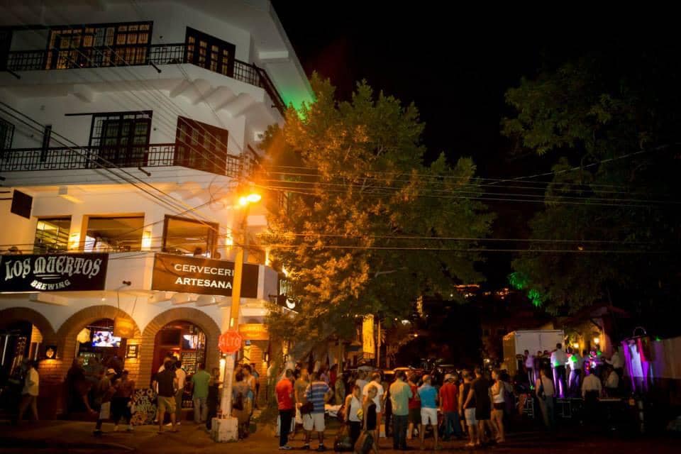 Delicious Customizable Pizzas