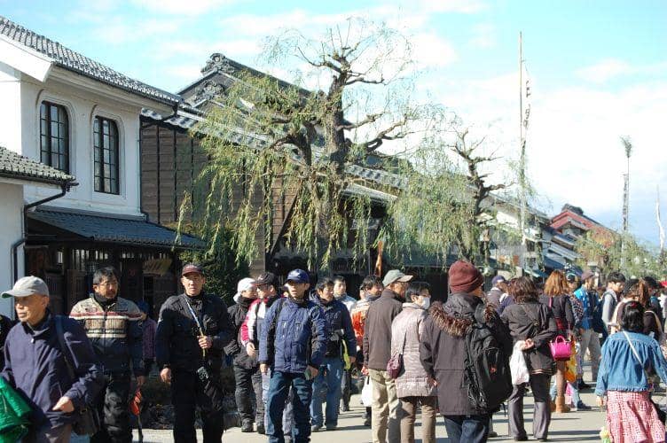 Local Craft Shops & Cafes