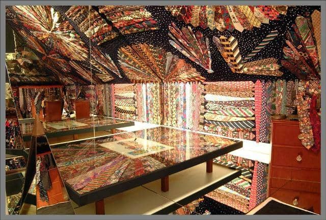 Knowledgeable Guides