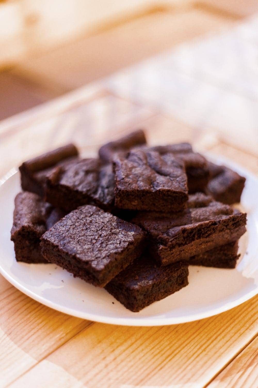 Scenic Waterfront Dining