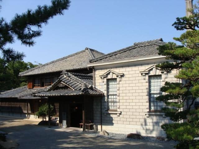 Insightful Guided Tours