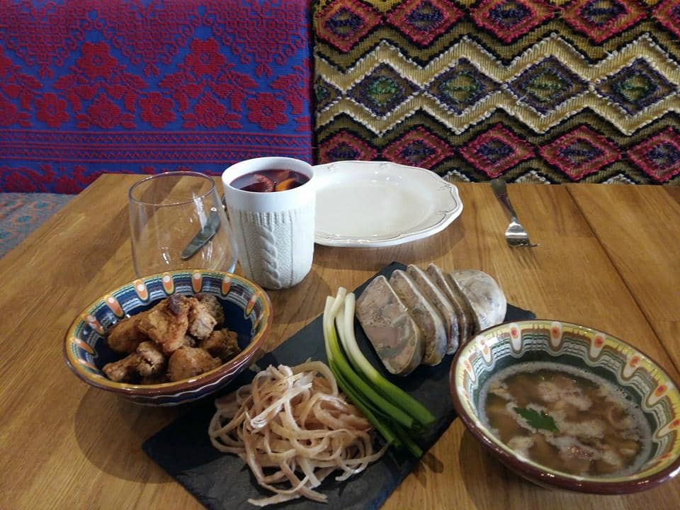 Charming Terrace Ambiance