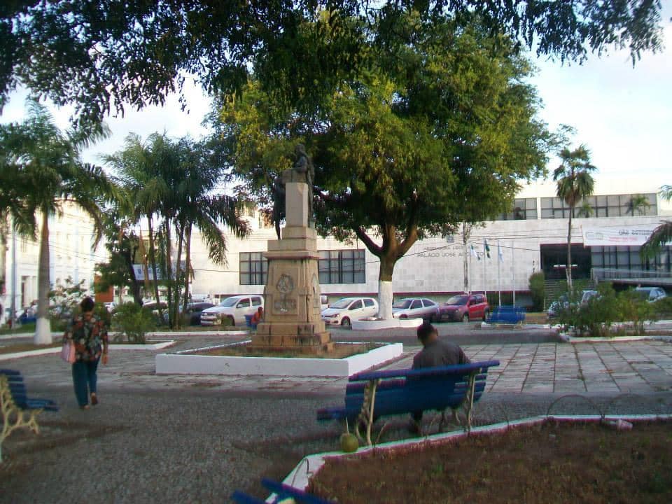 Local Markets & Fairs