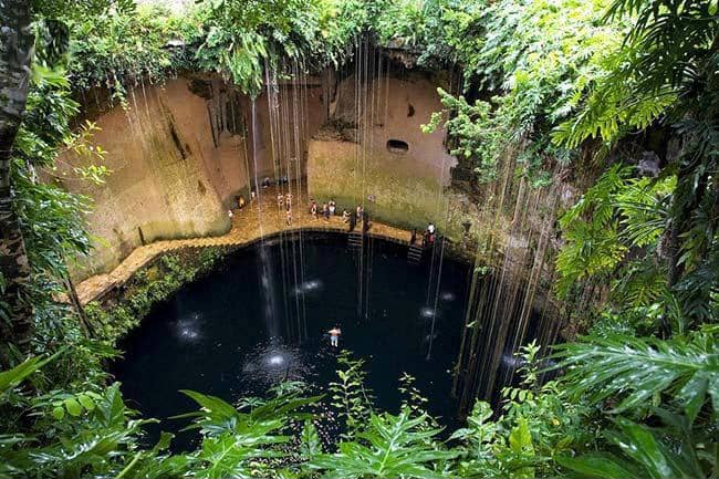 The Grand Sinkhole