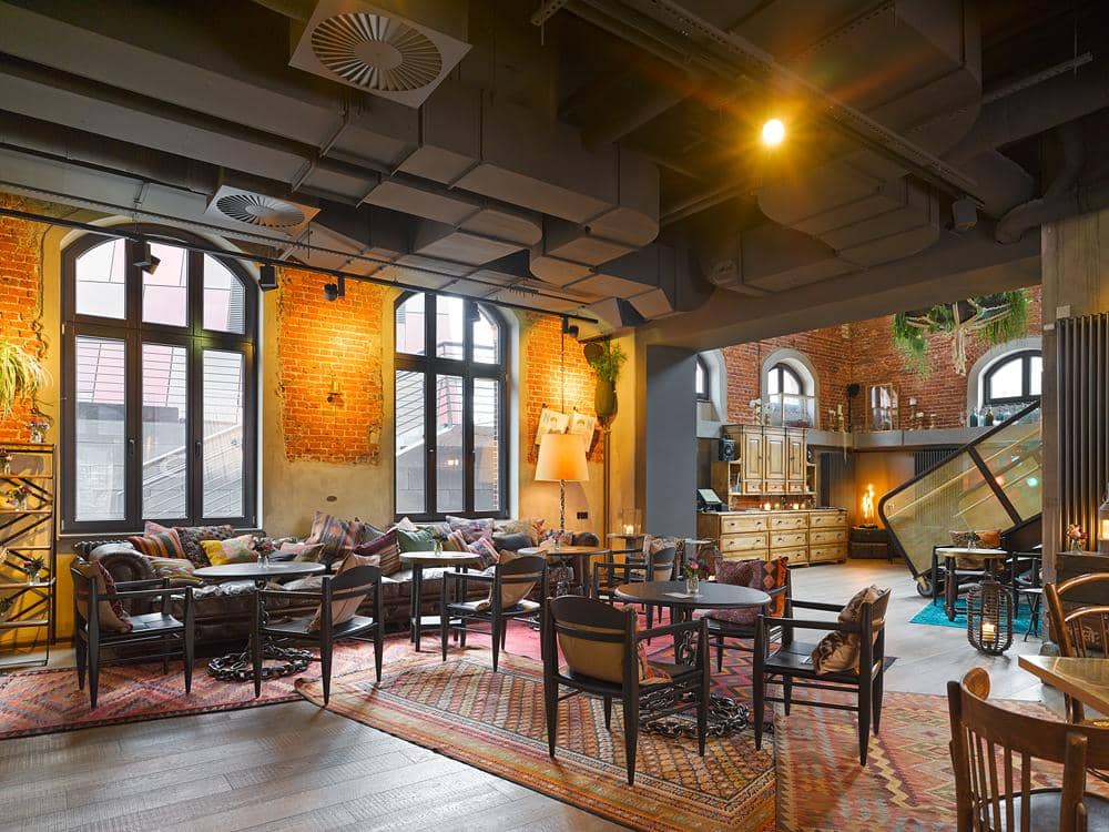 Lively Atmosphere with Harbor Views