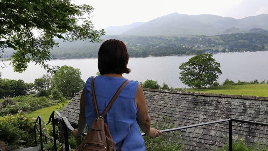 Spectacular Lake Views