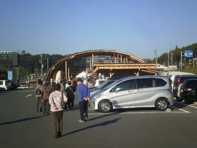 Unique Meats & Local Goods