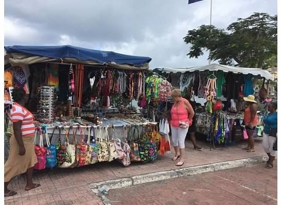 The Market Lady Statue
