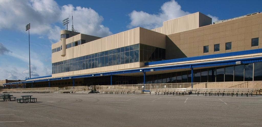 Thoroughbred Horse Racing