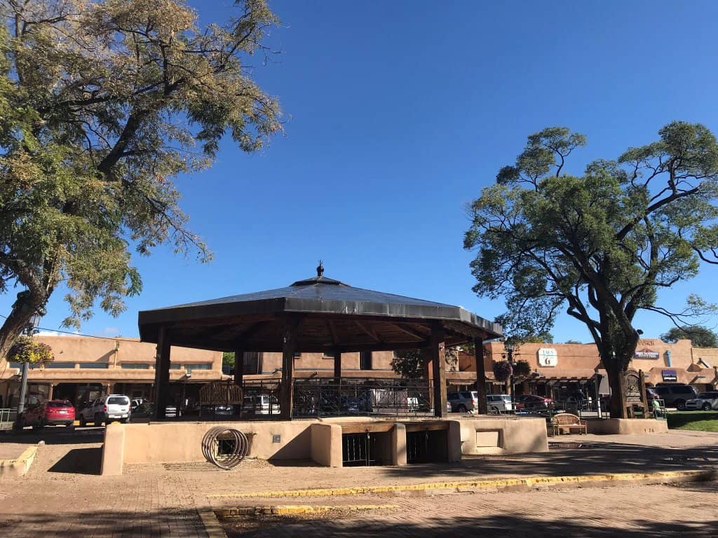 Artisan Shops & Galleries