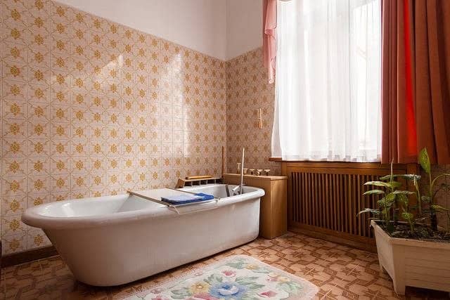 Hydrogen Sulfide Baths