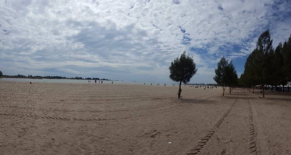 Beachfront Food Galore