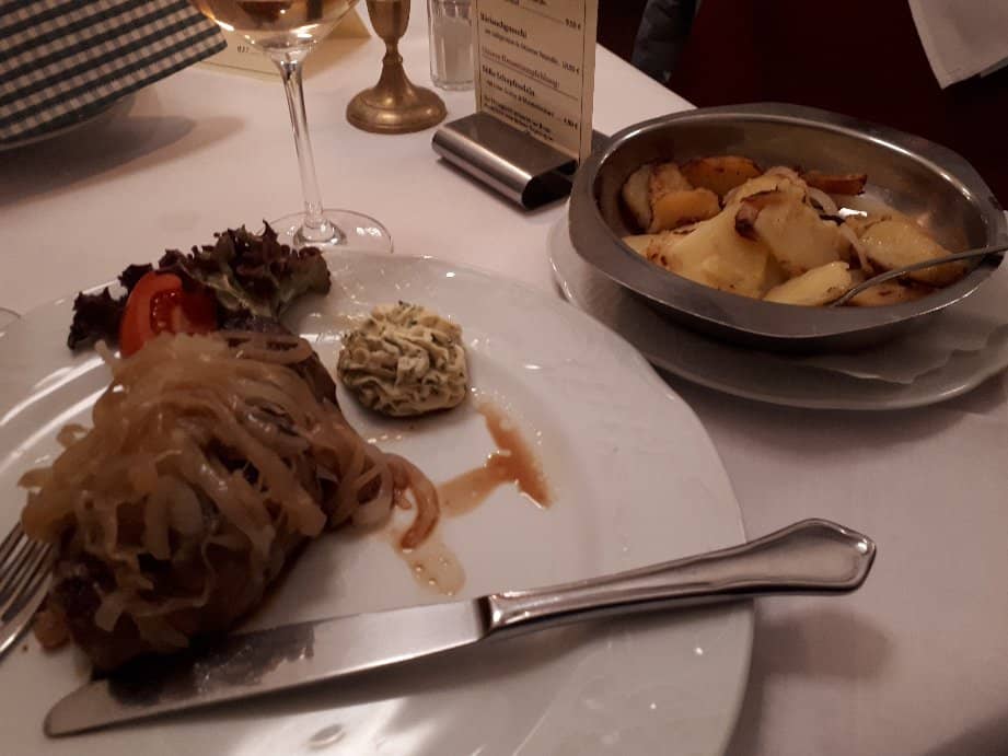 Unique Underground Ambiance