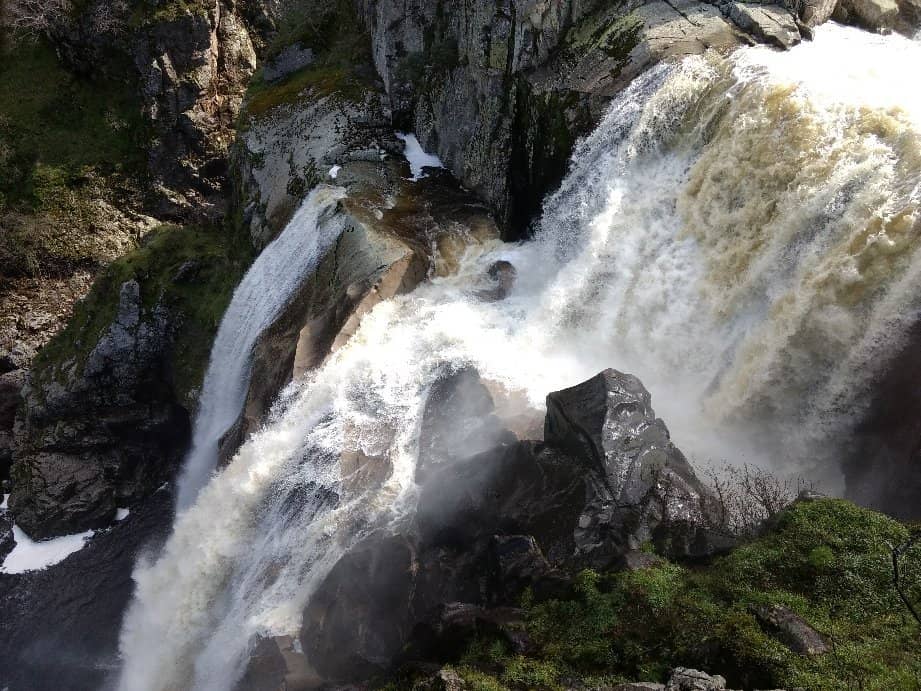 The Majestic 50-Meter Drop