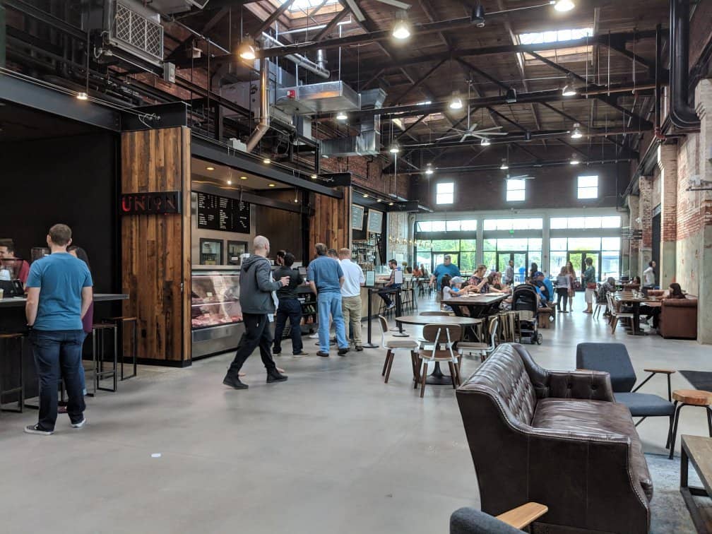 Stunning Waterfront Ambiance