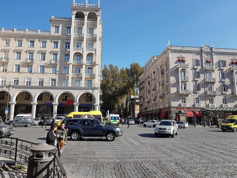 Proximity to Station Square