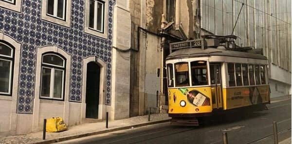 Ambiance with Amália