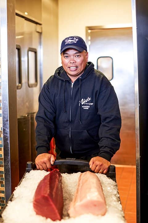 Relaxing Waterside Dining